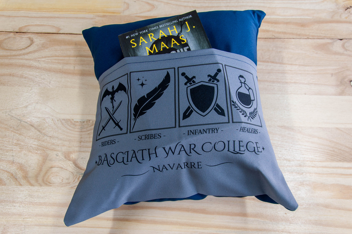 Basgiath War College - Book Pillow