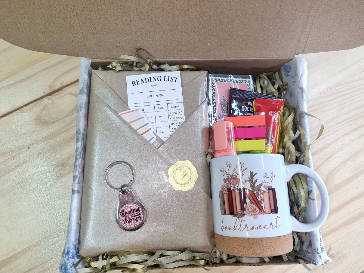 HOLIDAY Bookish Gift Box!