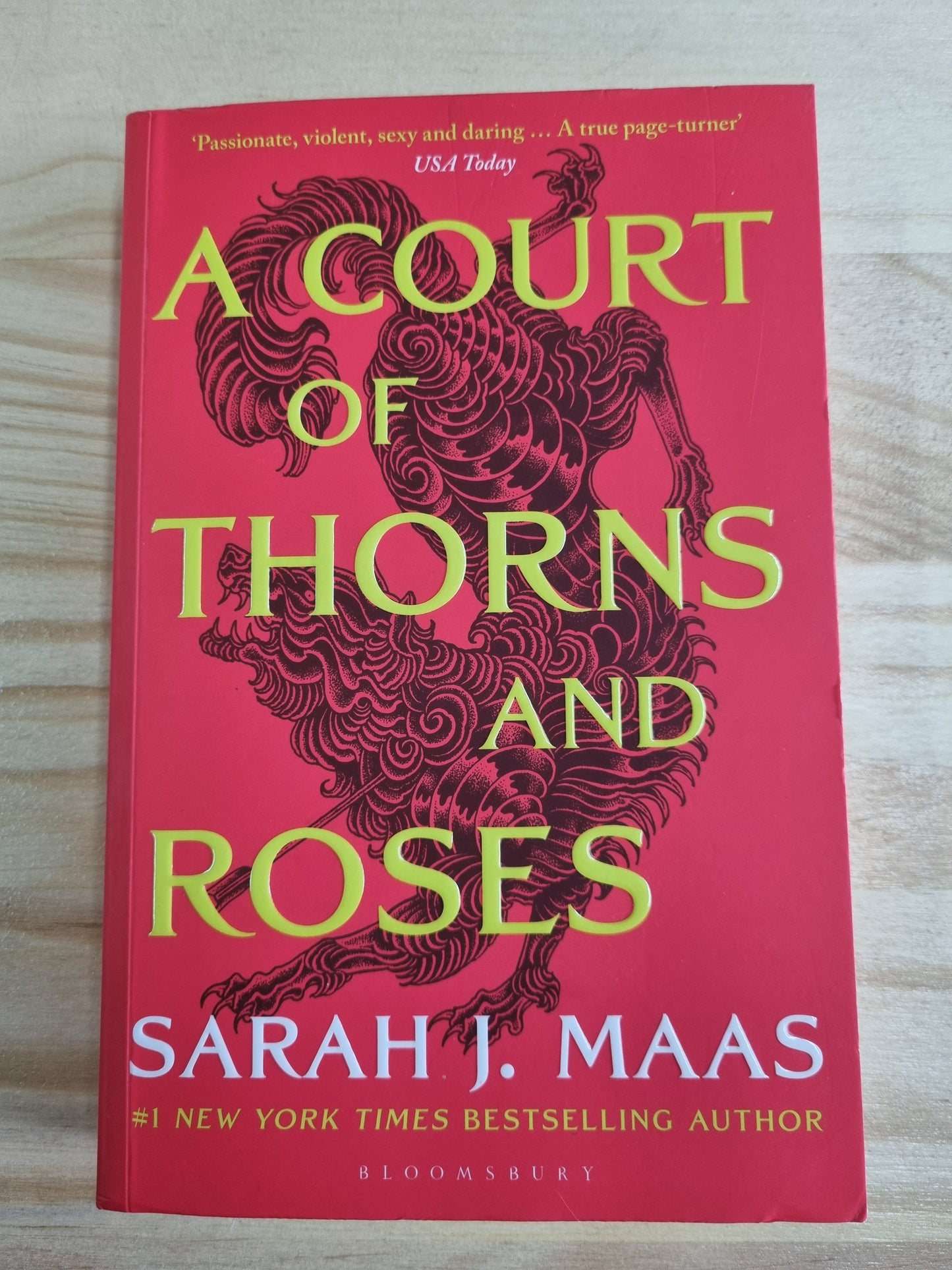 Sarah J. Maas - A Court Of Thorns And Roses