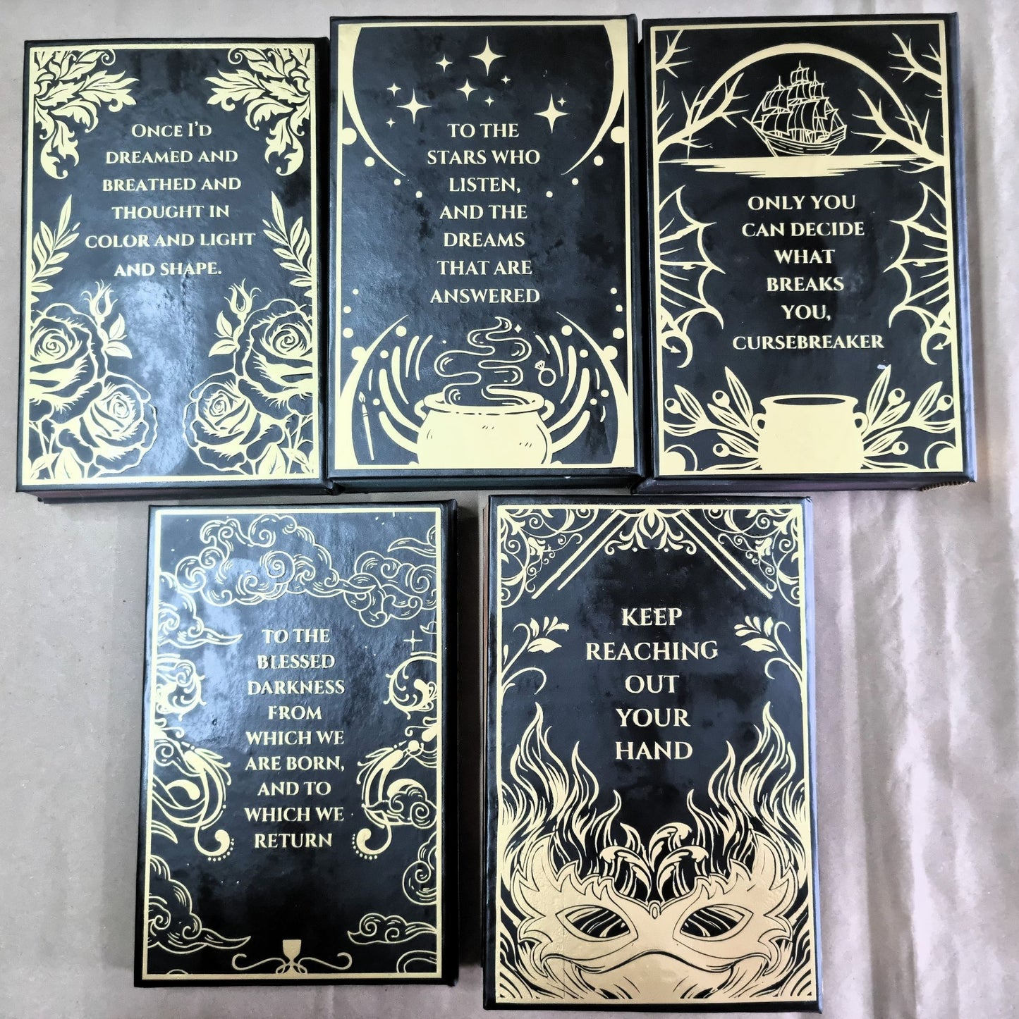 A Court Of Thorns And Roses Series