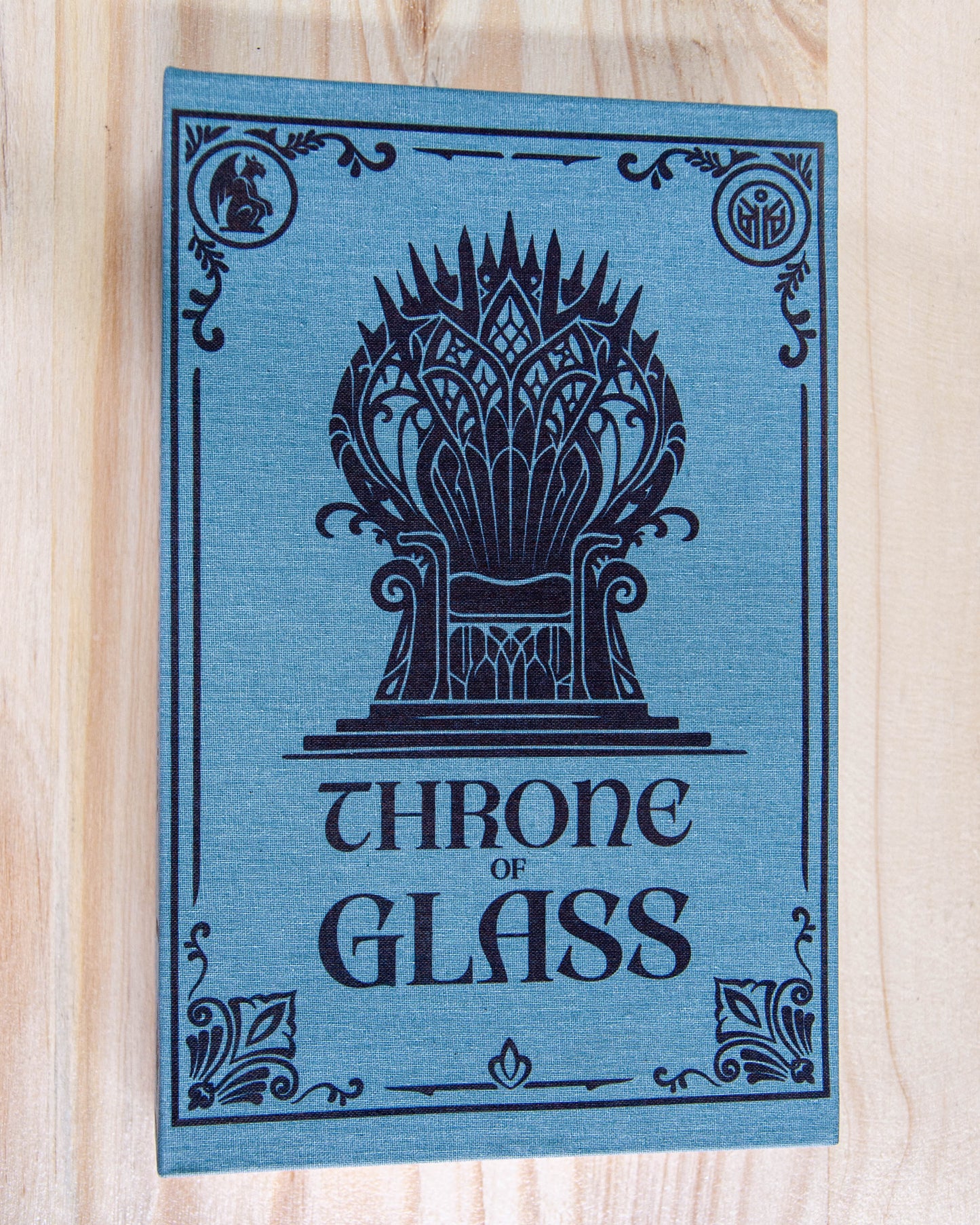 Throne Of Glass - Book Safe