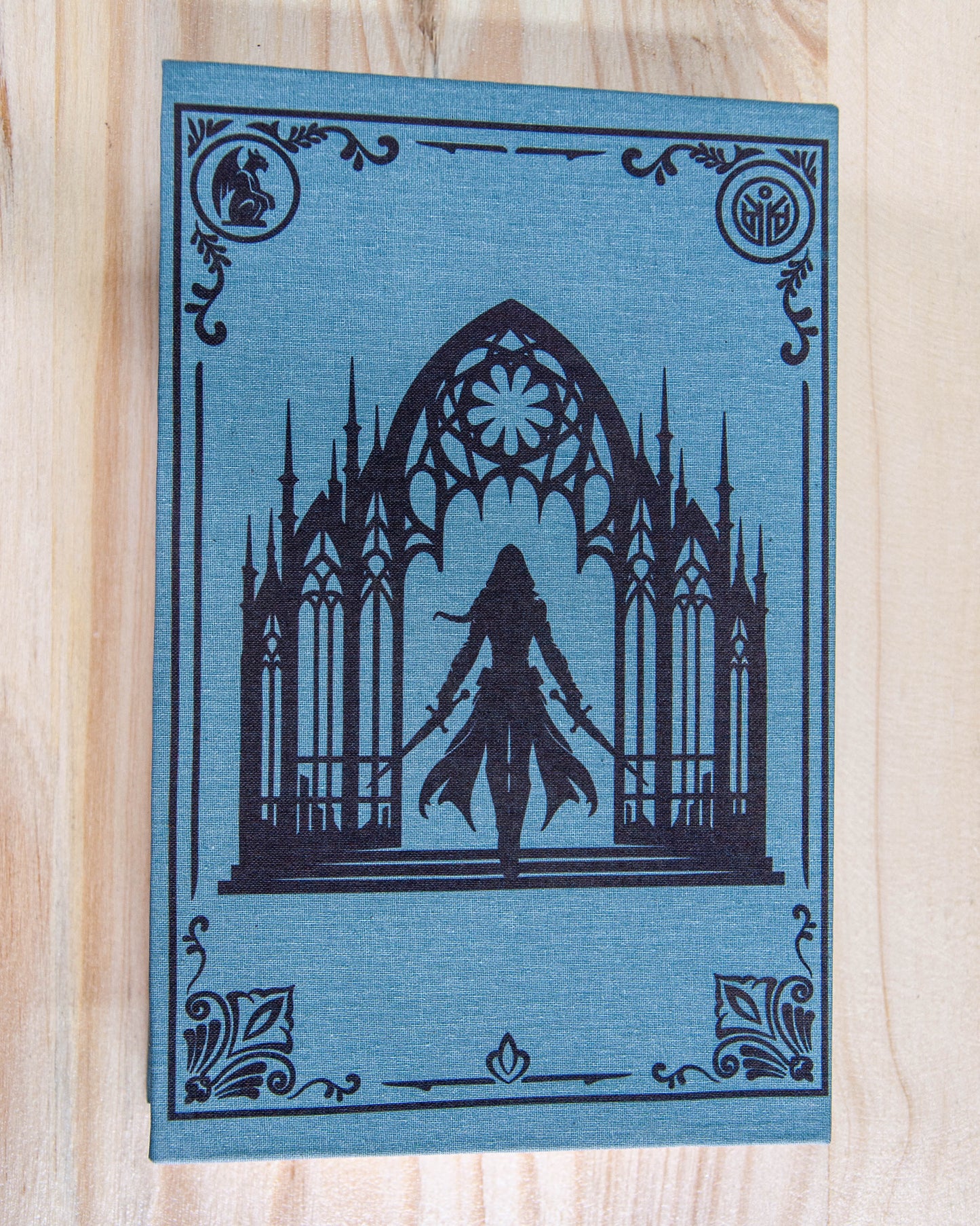 Throne Of Glass - Book Safe